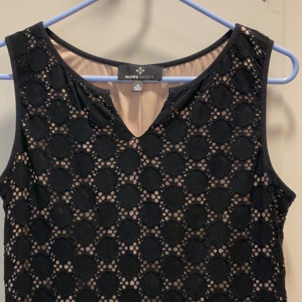 Ronni Nicole Black Lace Sleeveless Dress - Picture 3 of 6